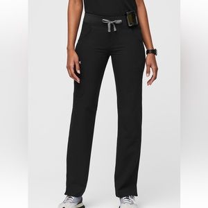 Figs scrub pants - very gently used